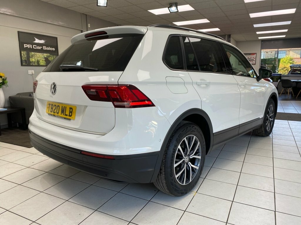 Volkswagen Tiguan 1.5L S TB20MLB White #5