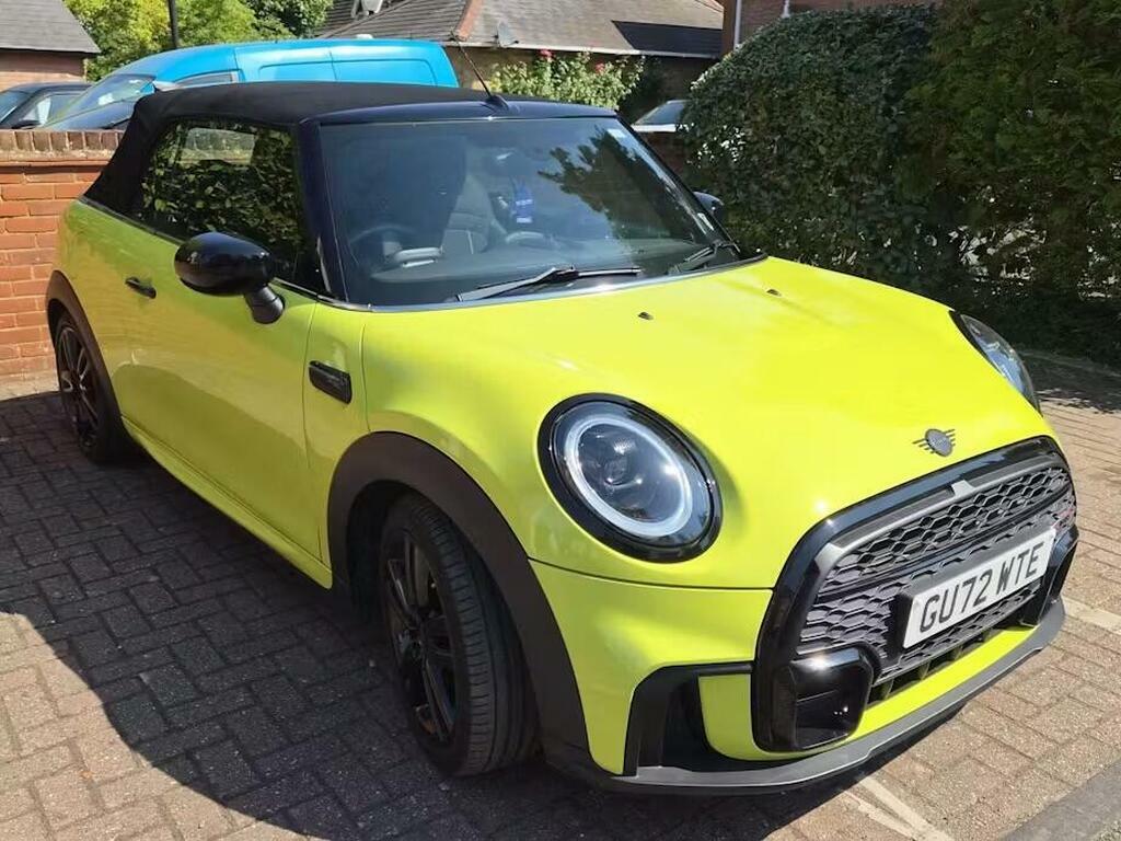 Mini Convertible 1.5 Cooper Sport Steptronic Euro 6 S S Yellow