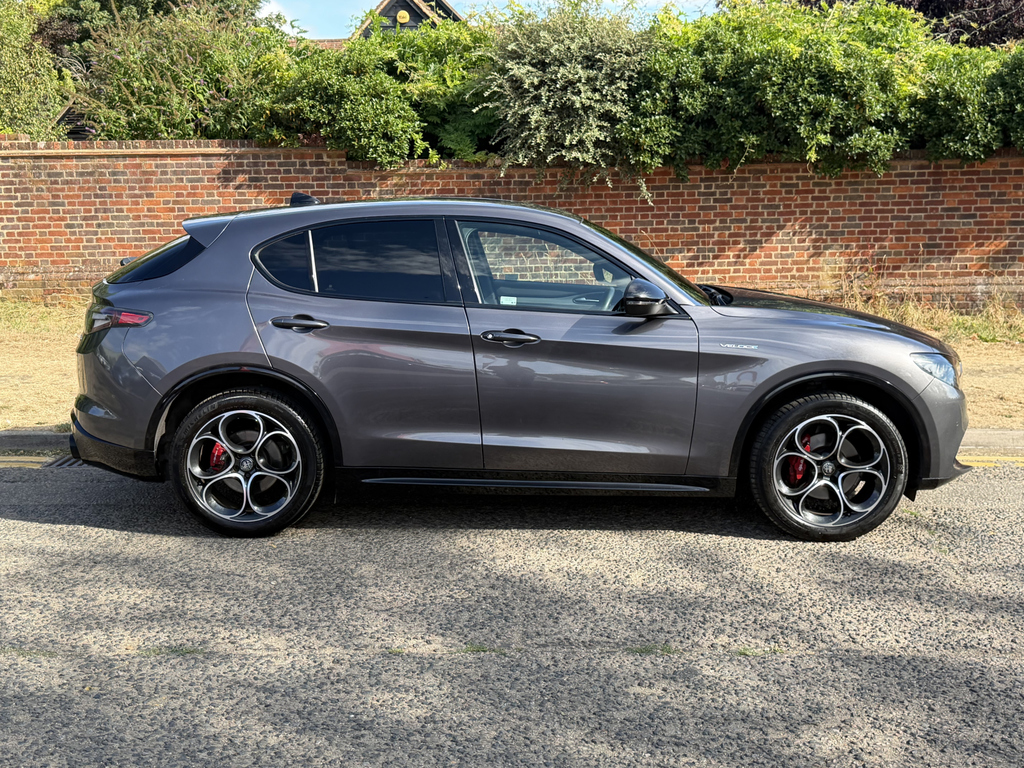 Alfa Romeo Stelvio 2.0 Turbo 280 Veloce Awd Red #8