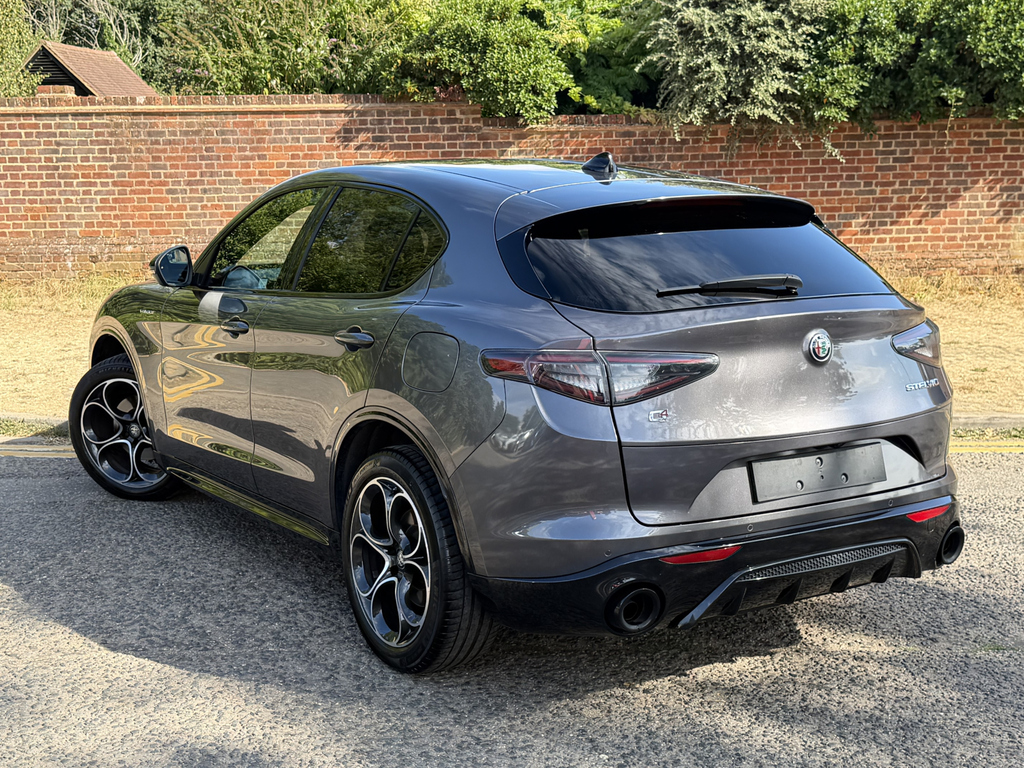 Alfa Romeo Stelvio 2.0 Turbo 280 Veloce Awd Grey #4