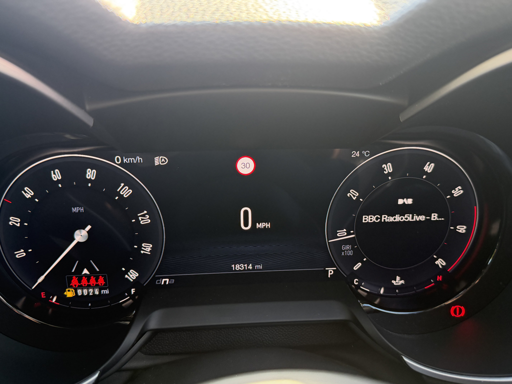 Alfa Romeo Stelvio 2.0 Turbo 280 Veloce Awd Red #29