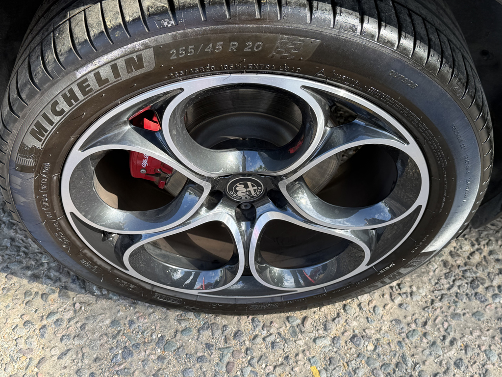 Alfa Romeo Stelvio 2.0 Turbo 280 Veloce Awd Red #10