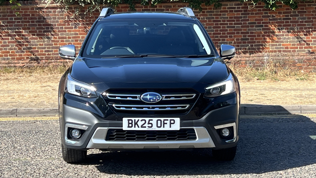 Subaru Outback 2.5I Touring Lineartronic Black #2