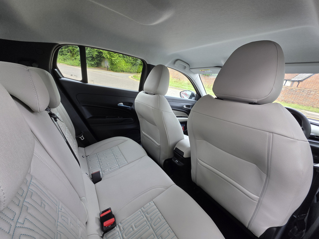 Fiat 600 1.2 Hybrid 48V Edct-6 White #32