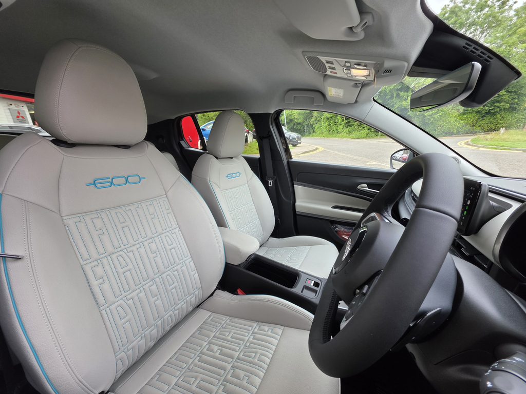 Fiat 600 1.2 Hybrid 48V Edct-6 White #33