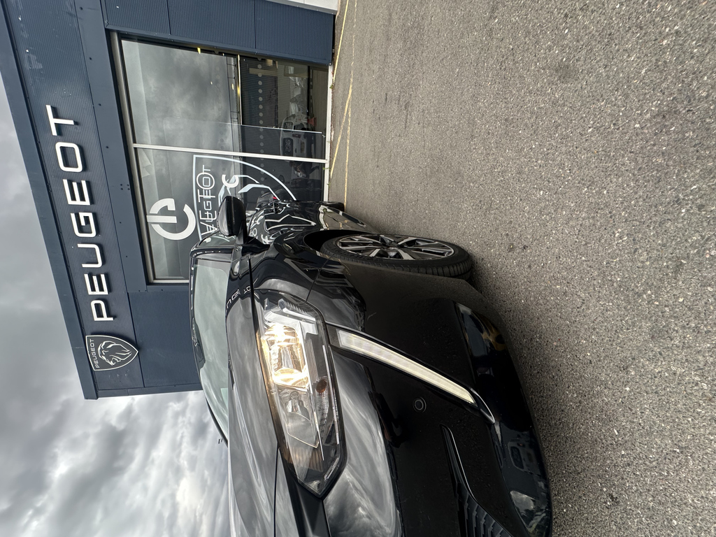 Peugeot 208 1.2 Puretech 100 Allure Black #4