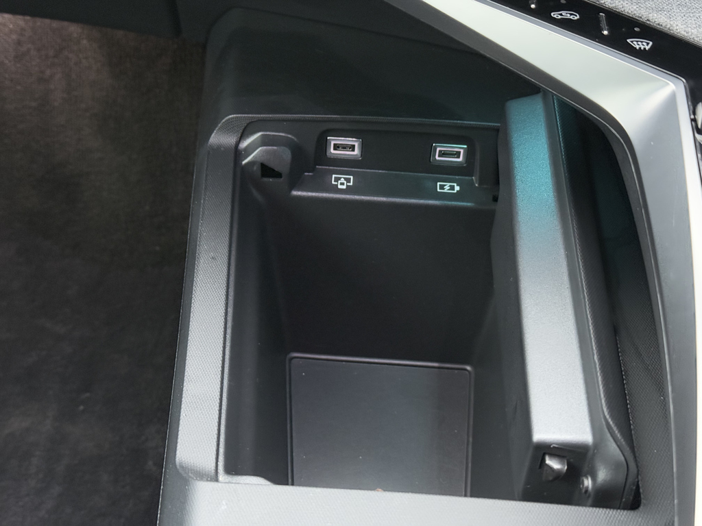 Peugeot 5008 Gt Black #48