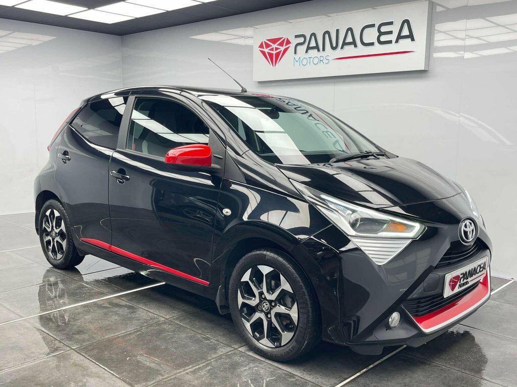 Toyota Aygo X 1L X-trend Black #4