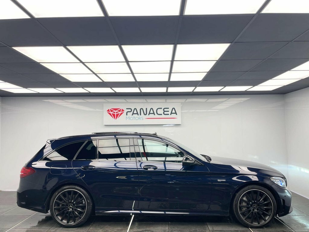 Mercedes-Benz C Class 3L Amg Blue #3