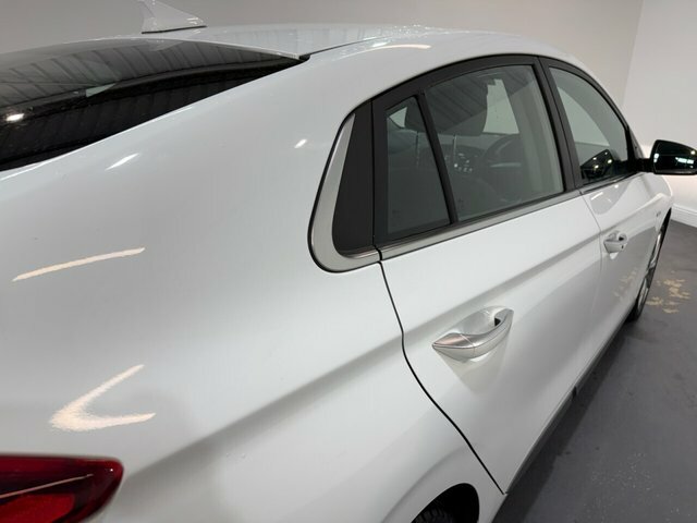 Hyundai Ioniq 1.6 H-gdi Gpf Premium Se Hatchback Hybr White #5