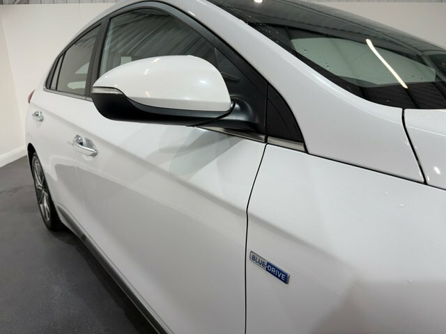 Hyundai Ioniq 1.6 H-gdi Gpf Premium Se Hatchback Hybr White #3