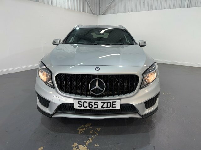 Mercedes-Benz GLA Class 2.1 Gla220d Amg Line Suv 7G-dct 4Matic Silver #2