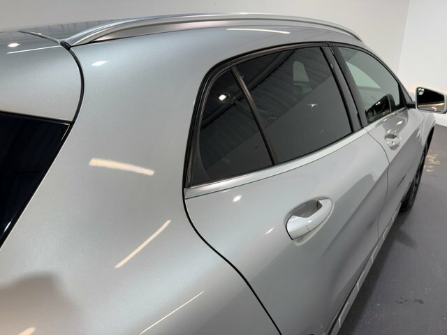Mercedes-Benz GLA Class 2.1 Gla220d Amg Line Suv 7G-dct 4Matic Silver #6