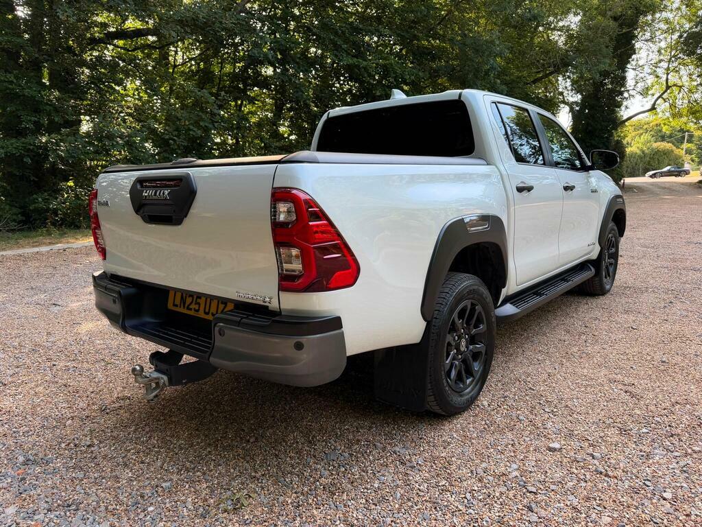 Toyota HILUX 2.8 D-4d-h Invincible X 4Wd Euro 6 White #6