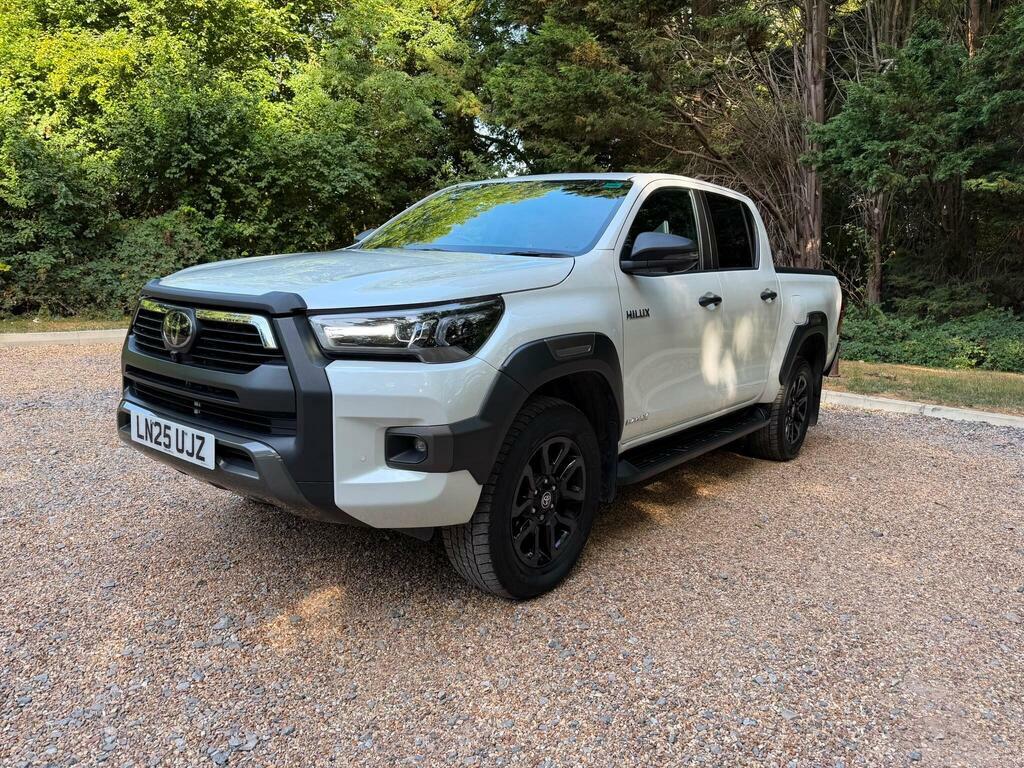 Toyota HILUX 2.8 D-4d-h Invincible X 4Wd Euro 6 White #3