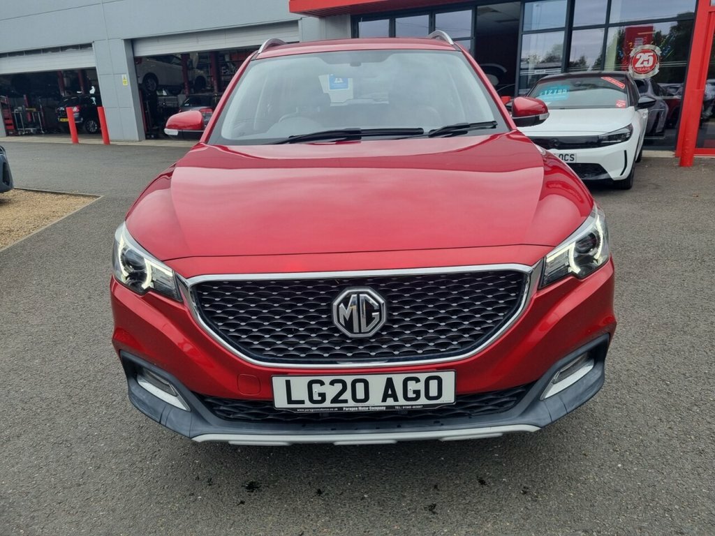 MG ZS 1L Exclusive Red #4