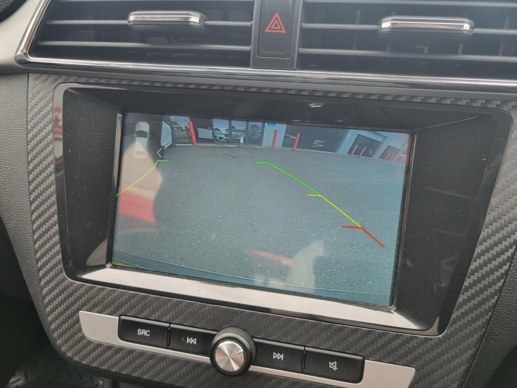 MG ZS 1L Exclusive Red #2