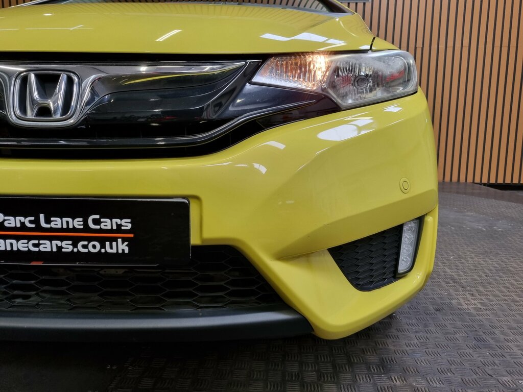 Honda Jazz 1.3 I-vtec Se Hatchback Cvt - Low Milea WP66CVB Yellow #6