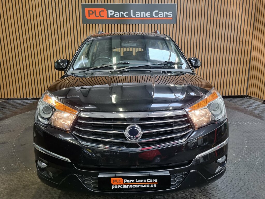 SsangYong Turismo 2.2D Se Mpv Euro 6 178 Ps - 7 Black #3