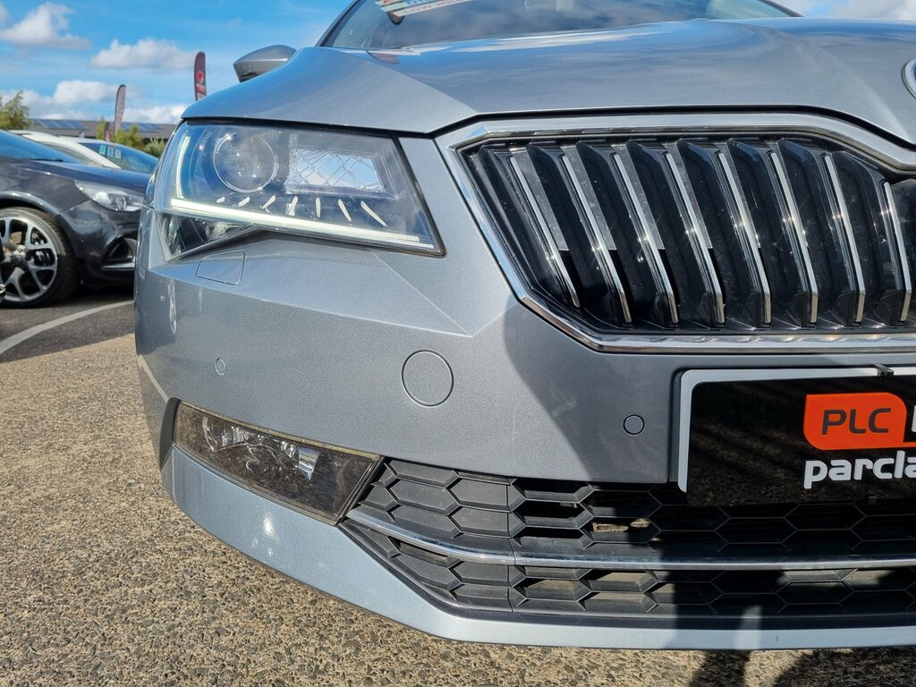 Skoda Superb 2.0 Tdi Laurin Klement Hatchback Dsg - Only 4000 Grey