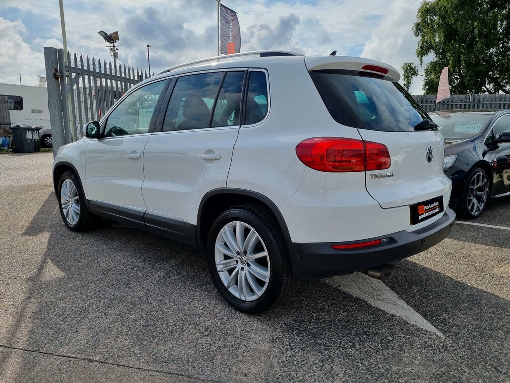 Volkswagen Tiguan 2.0 Tdi Bluemotion Tech Match Edition Suv Dies SO65VRK White #6