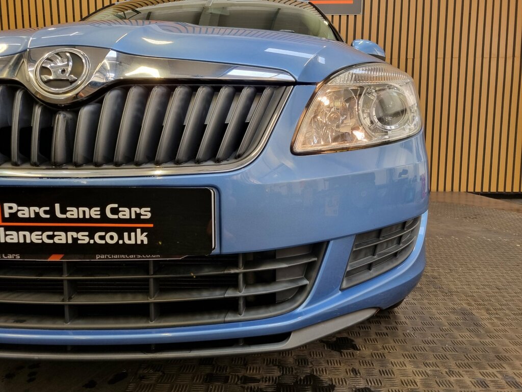 Skoda Fabia 1.2 Se Hatchback - Only 17000 Mi Blue #5