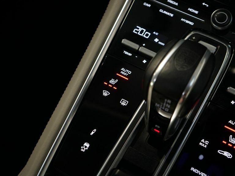 Porsche Panamera V6 E-hybrid 17.9Kwh 4 Platinum Edition Saloon Pdk #43
