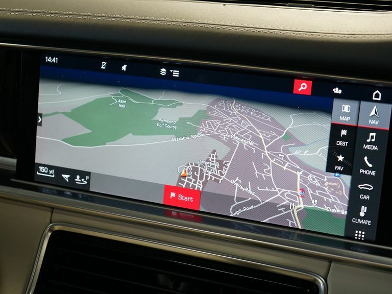 Porsche Panamera V6 E-hybrid 17.9Kwh 4 Platinum Edition Saloon Pdk #32
