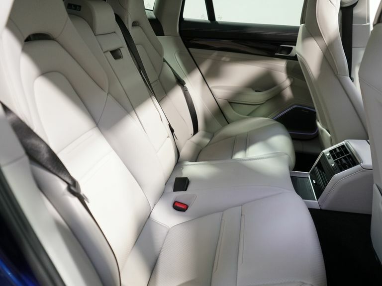 Porsche Panamera V6 E-hybrid 17.9Kwh 4 Platinum Edition Saloon Pdk #19