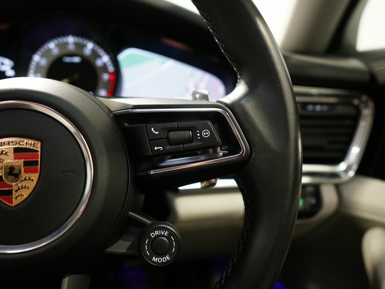 Porsche Panamera V6 E-hybrid 17.9Kwh 4 Platinum Edition Saloon Pdk #26