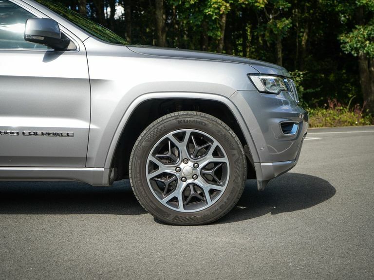 Jeep Grand Cherokee 3.0 Crd Overland Silver #4
