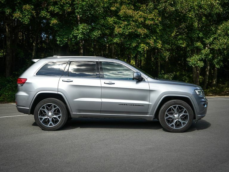 Jeep Grand Cherokee 3.0 Crd Overland Silver #2