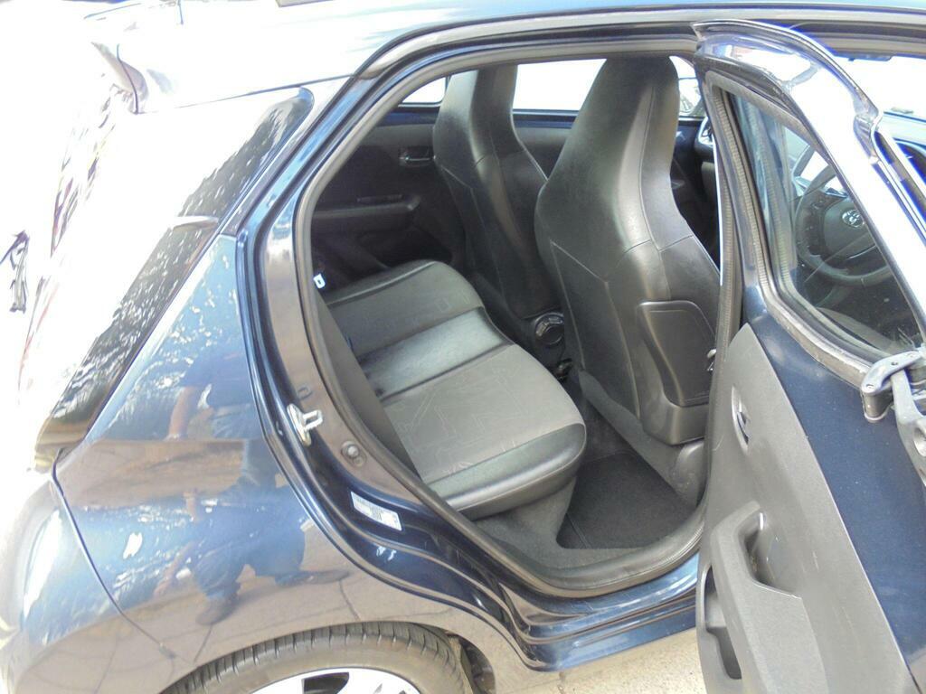 Toyota Aygo 1L X-play Grey #9