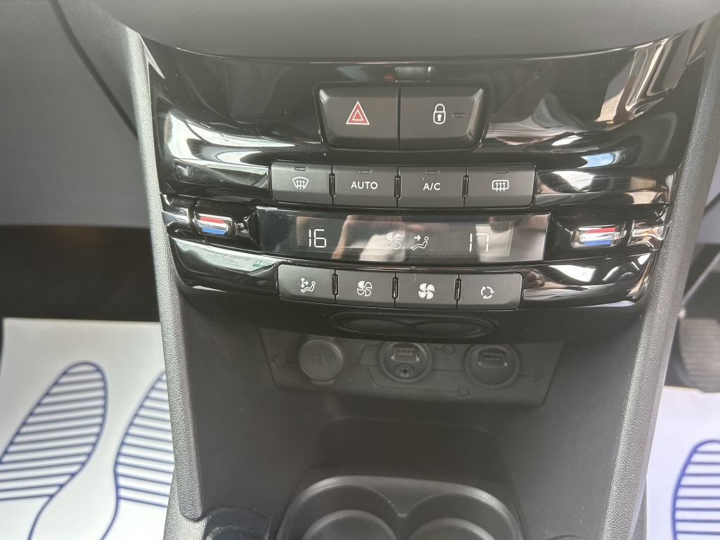 Peugeot 208 1.6 E-hdi Allure Grey #3