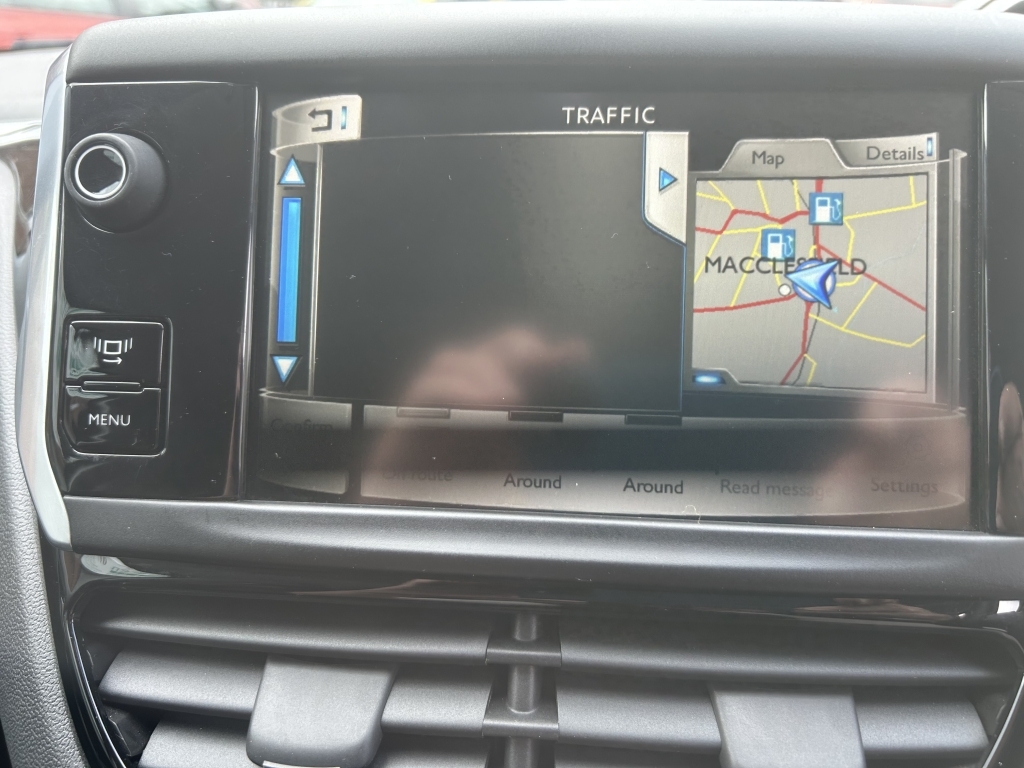 Peugeot 208 1.6 E-hdi Allure Grey #4