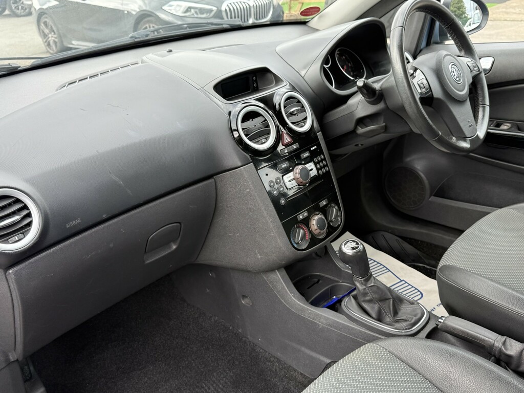 Vauxhall Corsa 1.4 Corsa Club Ac Green #9