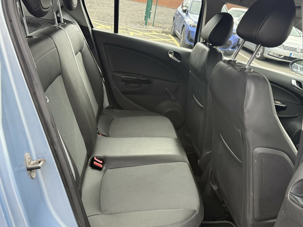 Vauxhall Corsa 1.4 Corsa Club Ac Green #13