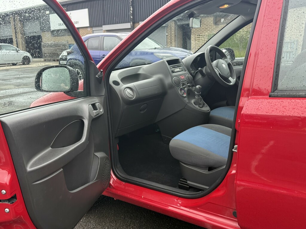 Fiat Panda Hatchback 1.2 Mylife 201161 Black #8