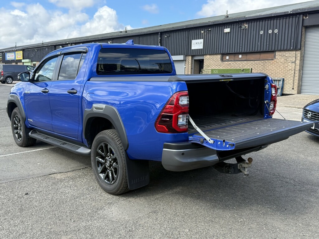 Toyota HILUX Invincible X 4Wd D-4d Dcb Grey #38