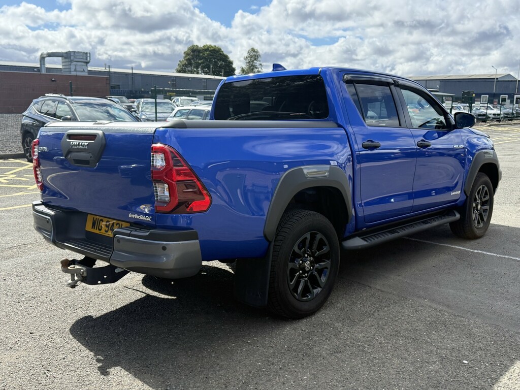 Toyota HILUX 2.8 D-4d Invincible X Blue #3