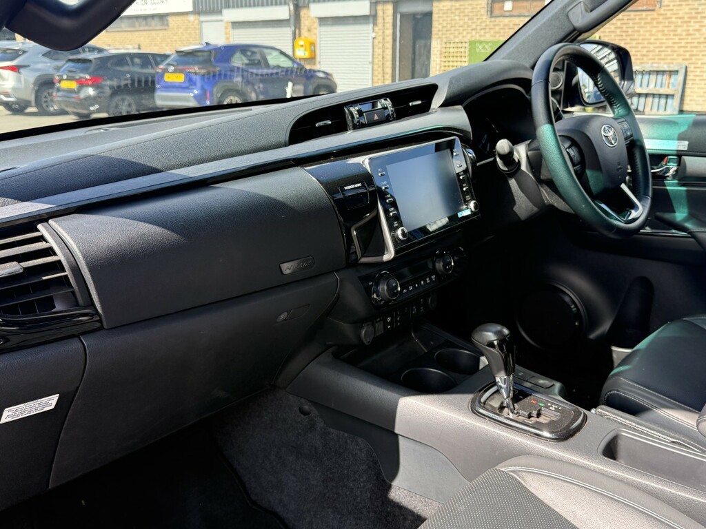 Toyota HILUX Invincible X 4Wd D-4d Dcb Grey #27