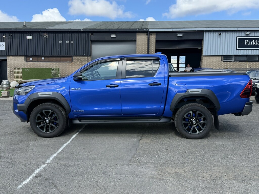 Toyota HILUX 2.8 D-4d Invincible X Blue #6