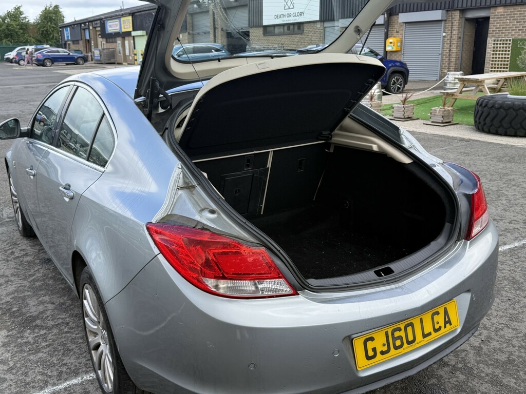 Vauxhall Insignia Hatchback 1.8 16V Exclusiv Euro 5 201010 Grey #20