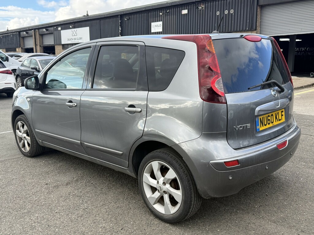 Nissan Note Hatchback 1.6 16V Tekna 2010 Grey #4