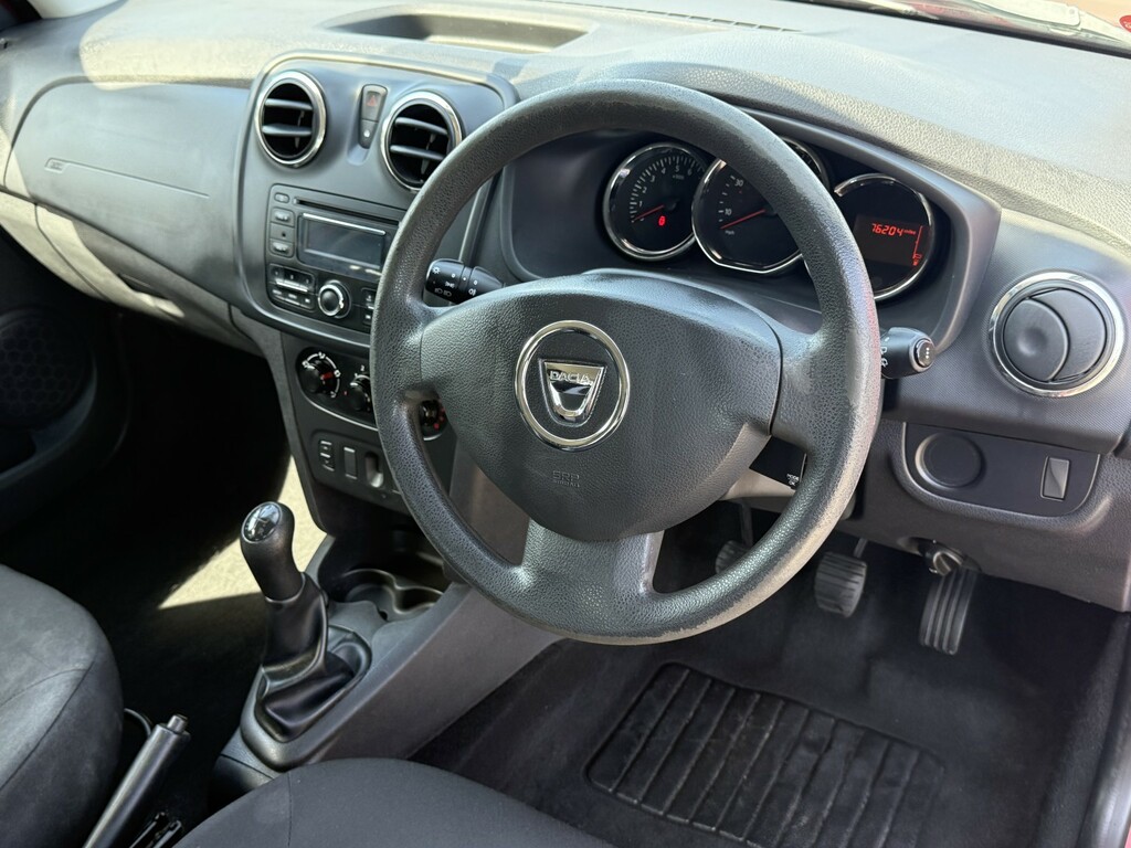 Dacia Sandero 1.2 Ambiance 1.2 16V 75 Red #5