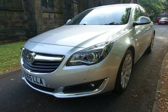 Vauxhall Insignia 2.0 Cdti Ecoflex Elite Nav Hatchback Ma Silver