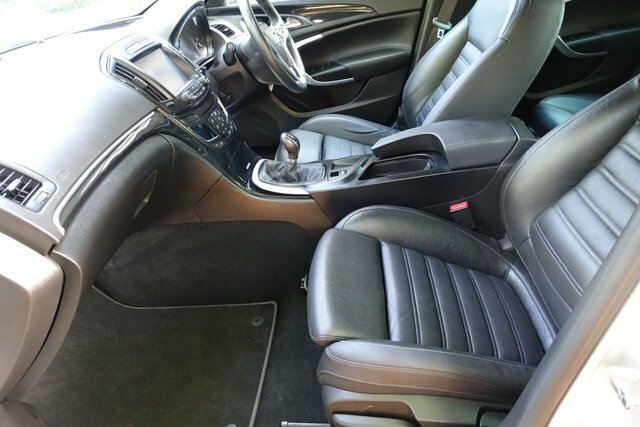 Vauxhall Insignia 2.0 Cdti Ecoflex Elite Nav Hatchback Ma Silver #2