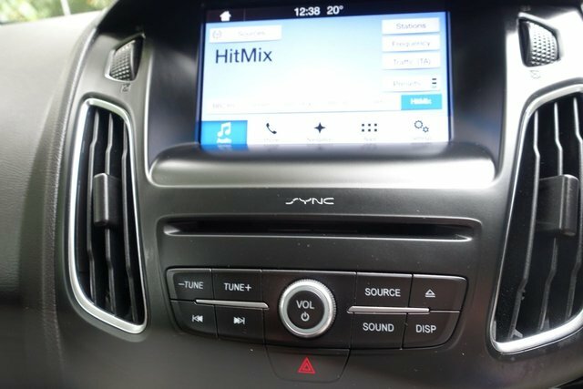 Ford Focus 1.5 Tdci Zetec Edition Hatchback YR17SGY Silver #5