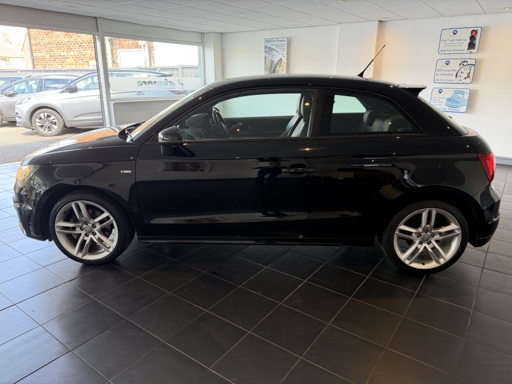 Audi A1 1.4 Tfsi Sport S Tronic Euro 5 Ss Blue #2