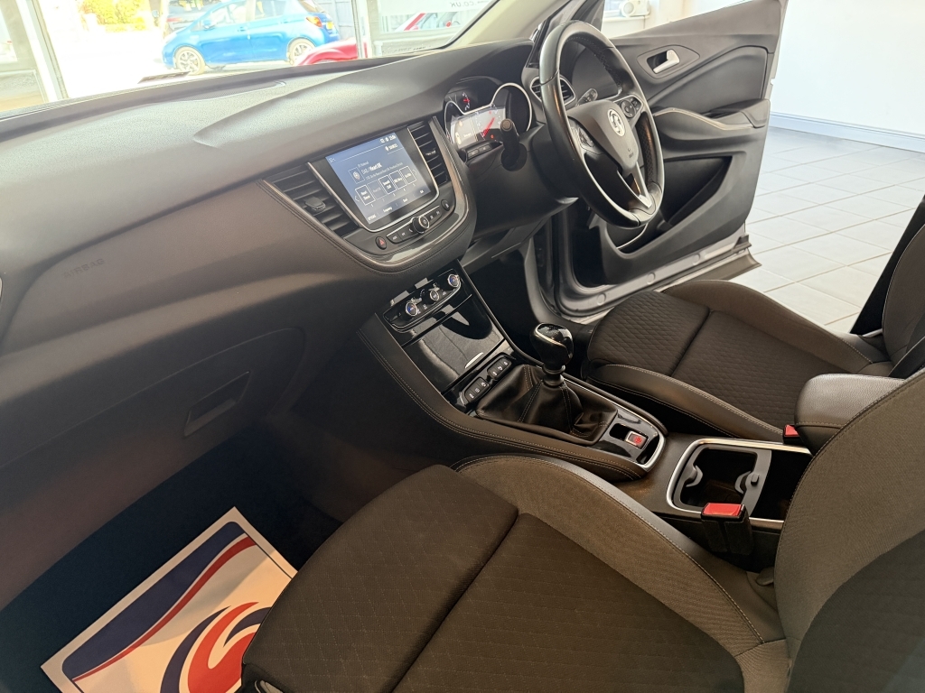 Vauxhall Grandland X Turbo D Business Edition Grey #11